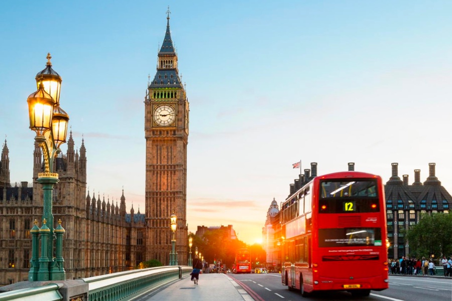 London Big Ben and Double Decker Bus